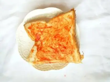 Make Fruit toast step 1