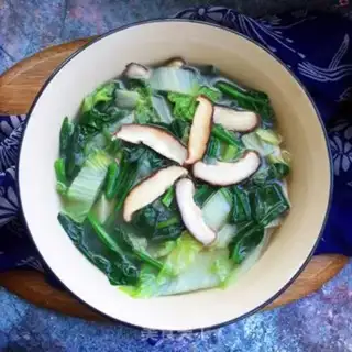 Make Spinach mushroom soup step 8