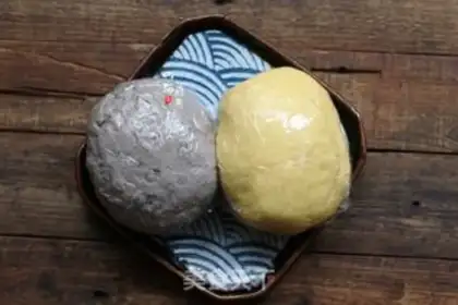 Make Black melon double rolls step 2