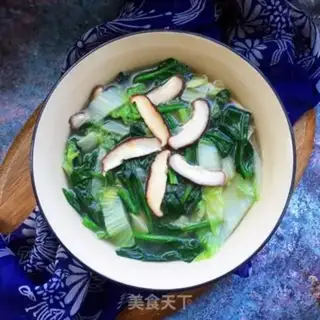 Make Spinach mushroom soup step 9