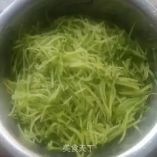 Make radish tofu fried meatballs step 1