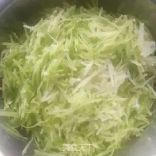 Make radish tofu fried meatballs step 2