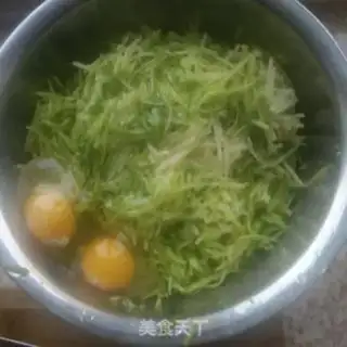 Make radish tofu fried meatballs step 3