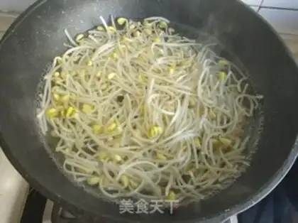 Make Soybean sprouts step 1