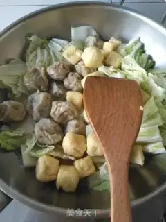 Make Noodles and pork stew step 6