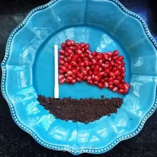Make The red flag floats step 5