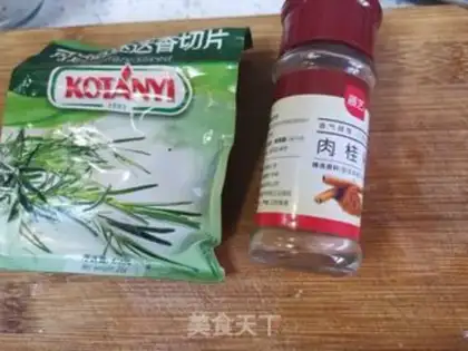 Make Rosemary Chicken Leg roll step 3