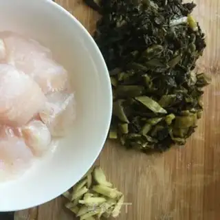 Make Simple sourfish step 0