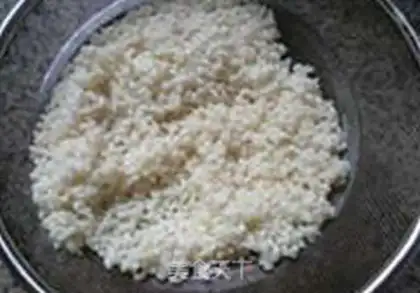 Make The rice snowball step 2