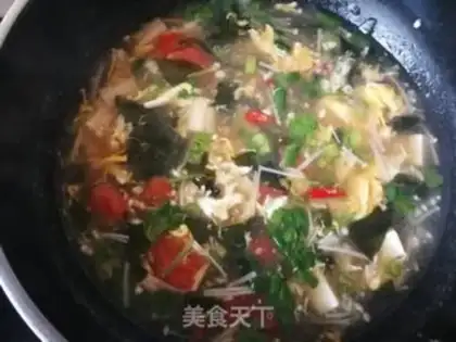 Make Golden pins and mushrooms, sprouts and eggs soup step 13