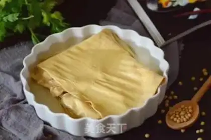 Make Garlic soybean skin step 1
