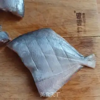 Make Spicy squirmfish step 0