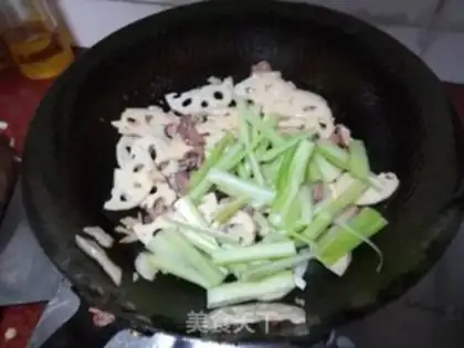 Make Liang has fired the celery step 4