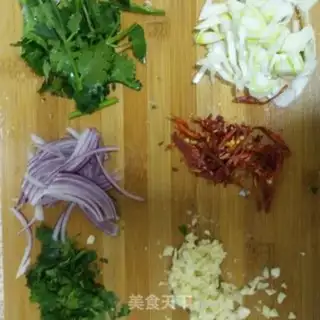 Make Spicy clams step 1