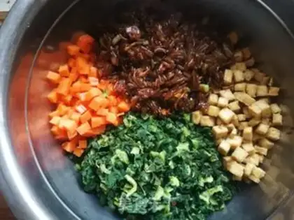 Make radish, tofu-curded puff bag step 21