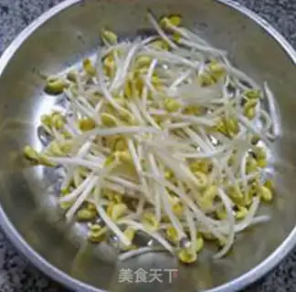 Make Sprouts and spinach step 1