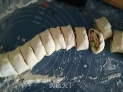 Make Lunch rolls step 11