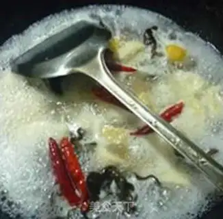 Make Chestnut black-mucked chicken step 6