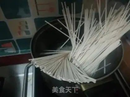 Make Abalone sauce noodles step 10