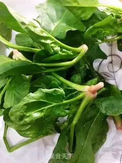 Make Shrimpball spinach egg soup step 2