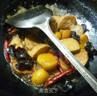 Make Chestnut black-mucked chicken step 9
