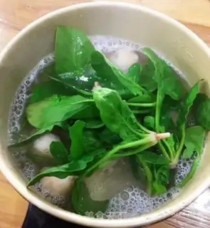 Make Shrimpball spinach egg soup step 4