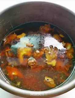 Make Tea mushrooms, duck soup step 6