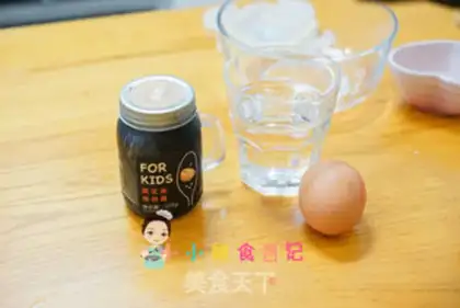 Make Sesame sauce and eggs step 0