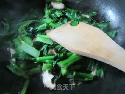 Make Frozen mushrooms and oil step 4