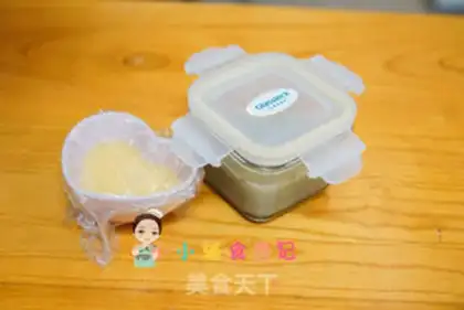 Make Sesame sauce and eggs step 6