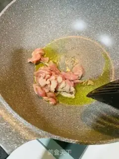 Make Carrot and skinny meat step 1