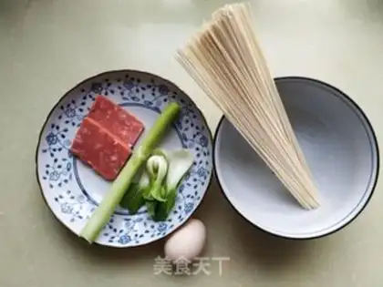 Make A bag of ham and eggs step 0