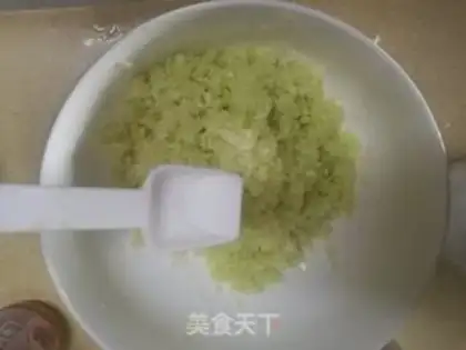 Make Salad sauce and cabbage step 3