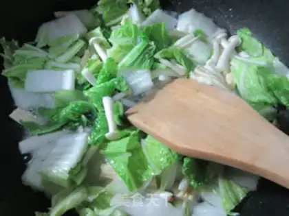 Make Scrambled seafood mushrooms step 4