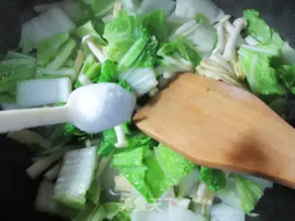 Make Scrambled seafood mushrooms step 5