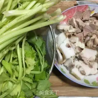 Make Meatloafed celery step 0