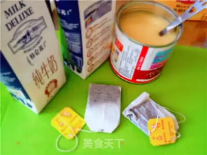 Make Rose milk tea step 0