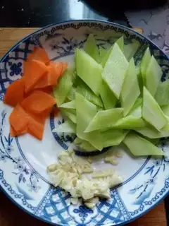 Make Garlic step 1