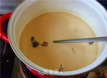 Make Rose milk tea step 3