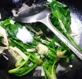 Make The winter spinach step 6