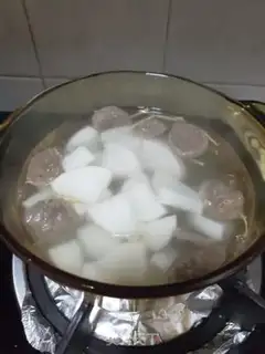Make Roach green beefball soup step 4