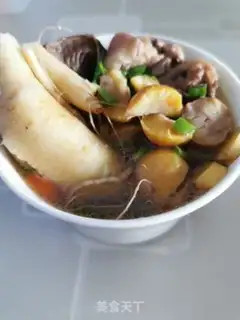 Make Fresh ginseng chicken soup step 6
