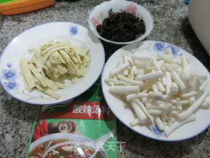 Make A thousand black-mule seafood spicles step 0