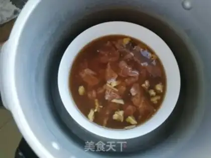 Make walnut stew step 4