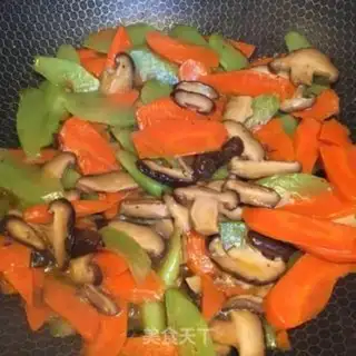 Make Carrot and fried mushrooms step 6