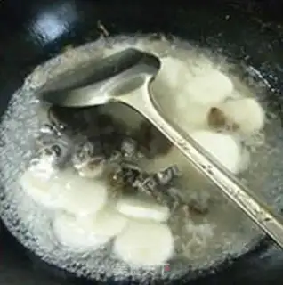 Make Onions of black-molecular bread and soup step 7