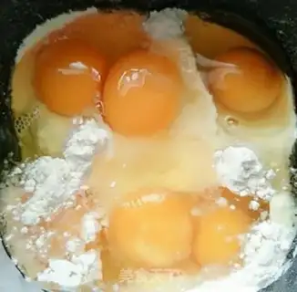 Make Egg Sakimar step 1
