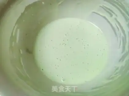 Make Christmas doughnuts step 2