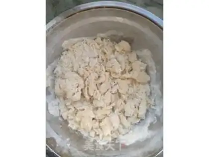 Make caterpillar bean bread step 1