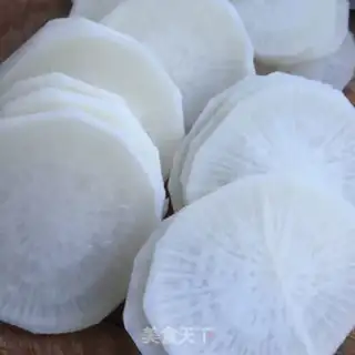 Make Water the radish step 1